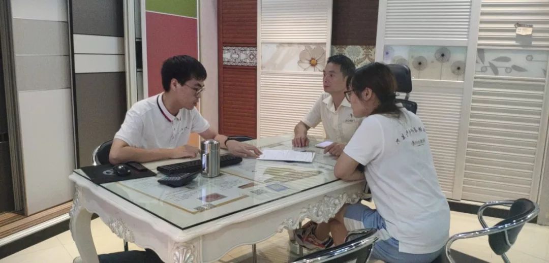雷竞技在线官方入口,雷竞技在线官方入口實地幫扶經銷商,打造強勢銷售終端