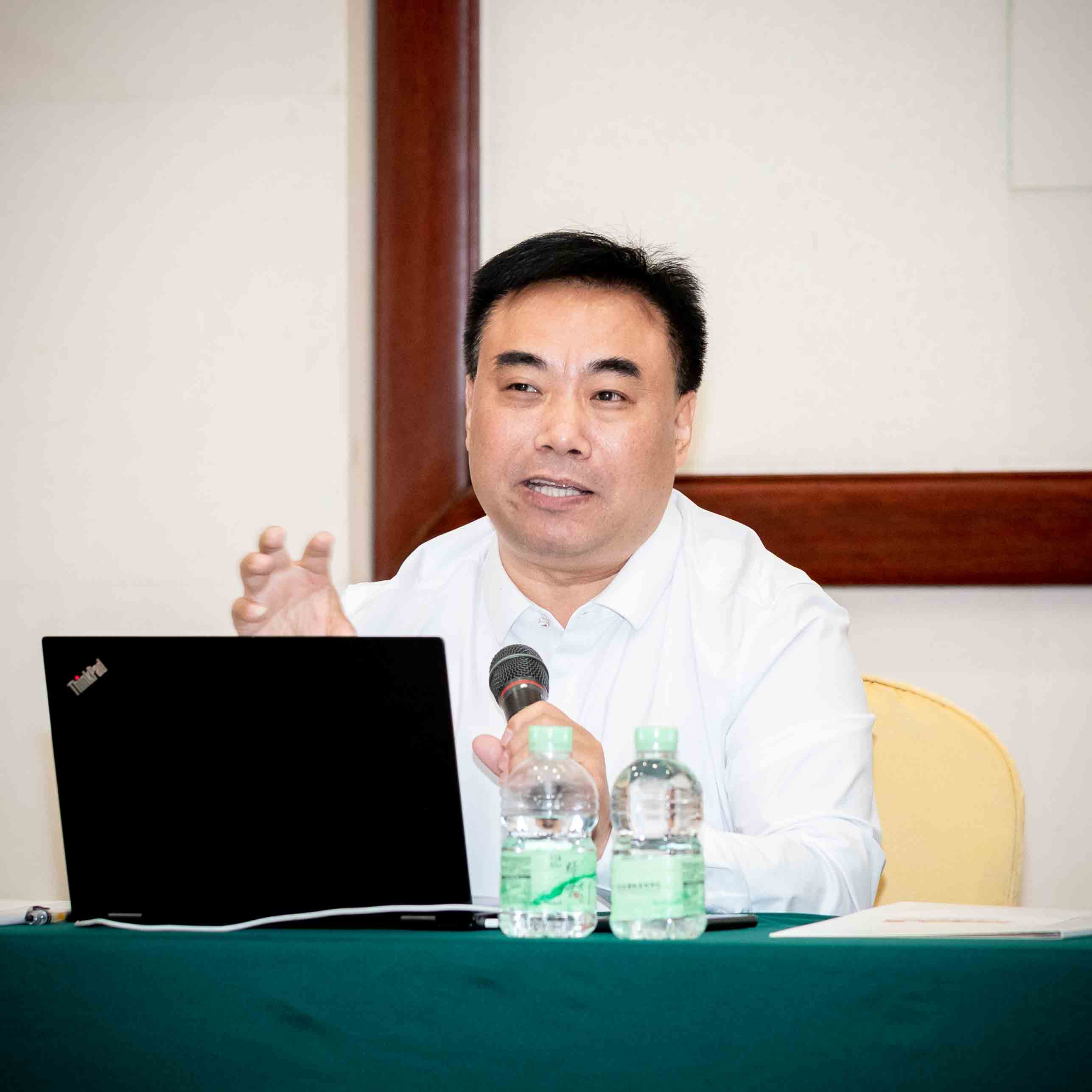 雷竞技在线官方入口,CEO王天兵,四川南充,北京南充商會(hui) 常務副會(hui) 長李國秋