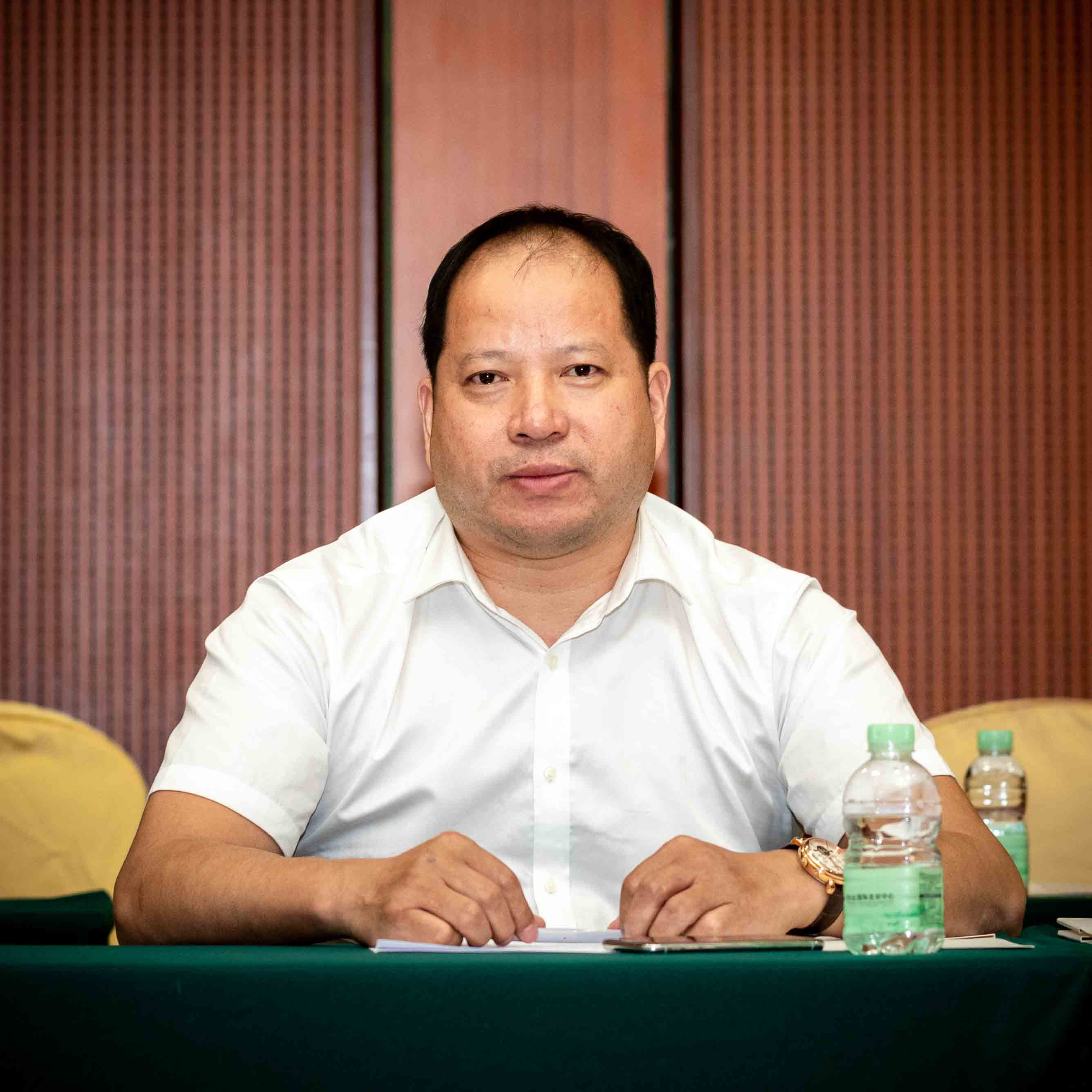 雷竞技在线官方入口,CEO王天兵,四川南充,上海市南充商會(hui) 監事長張全林