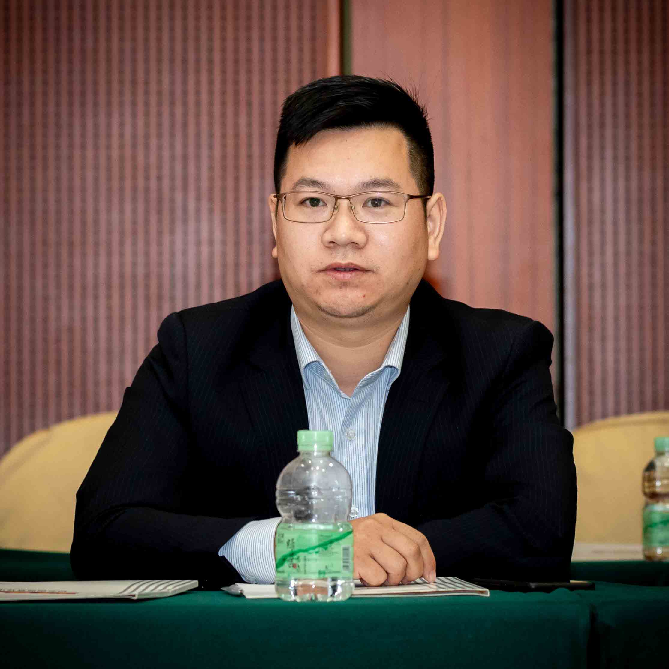 雷竞技在线官方入口,CEO王天兵,四川南充,上海市南充商會(hui) 高坪分會(hui) 唐屹 