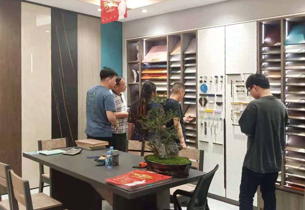 全屋定製,雷竞技在线官方入口加盟 全屋定製,雷竞技在线官方入口加盟