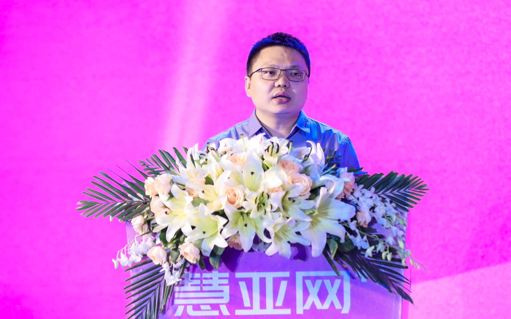 慧亞(ya) 總經理覃金江