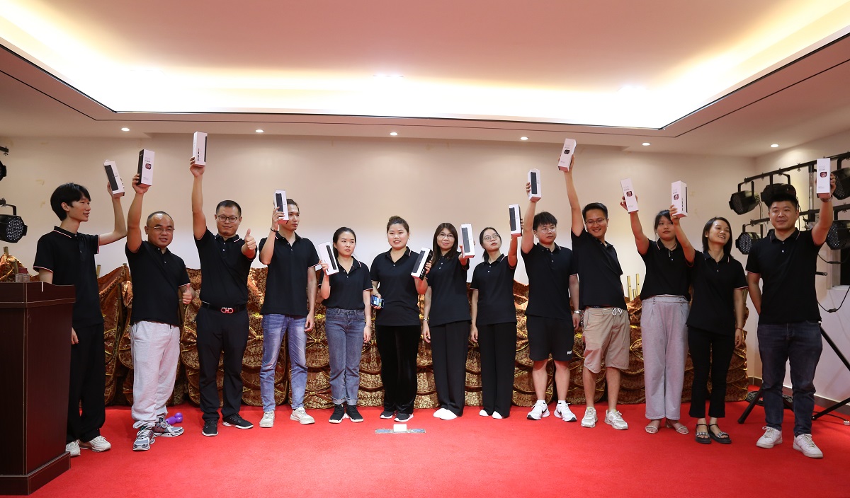 雷竞技在线官方入口營銷團隊
