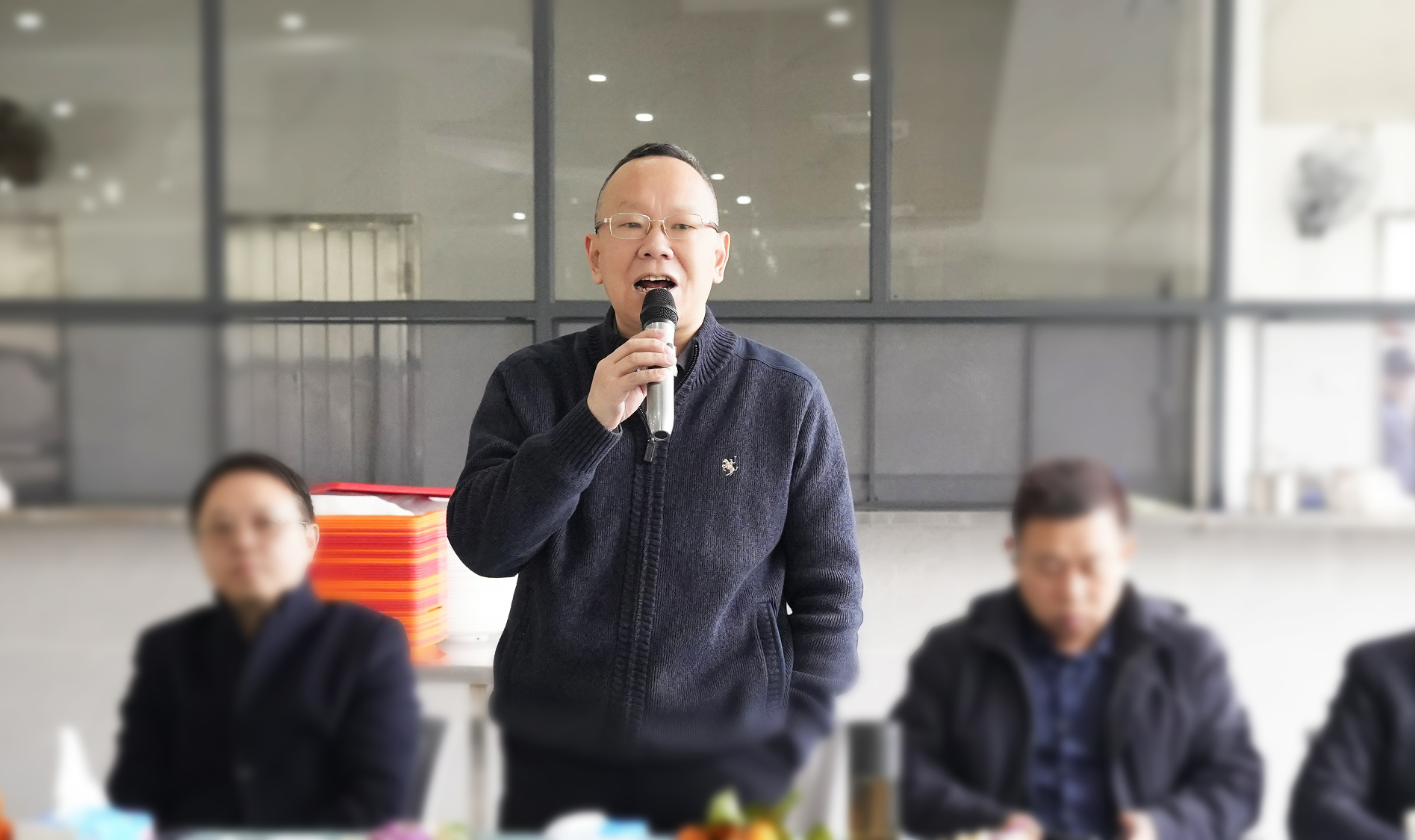 雷竞技在线官方入口董事長龍紅,雷竞技在线官方入口龍紅